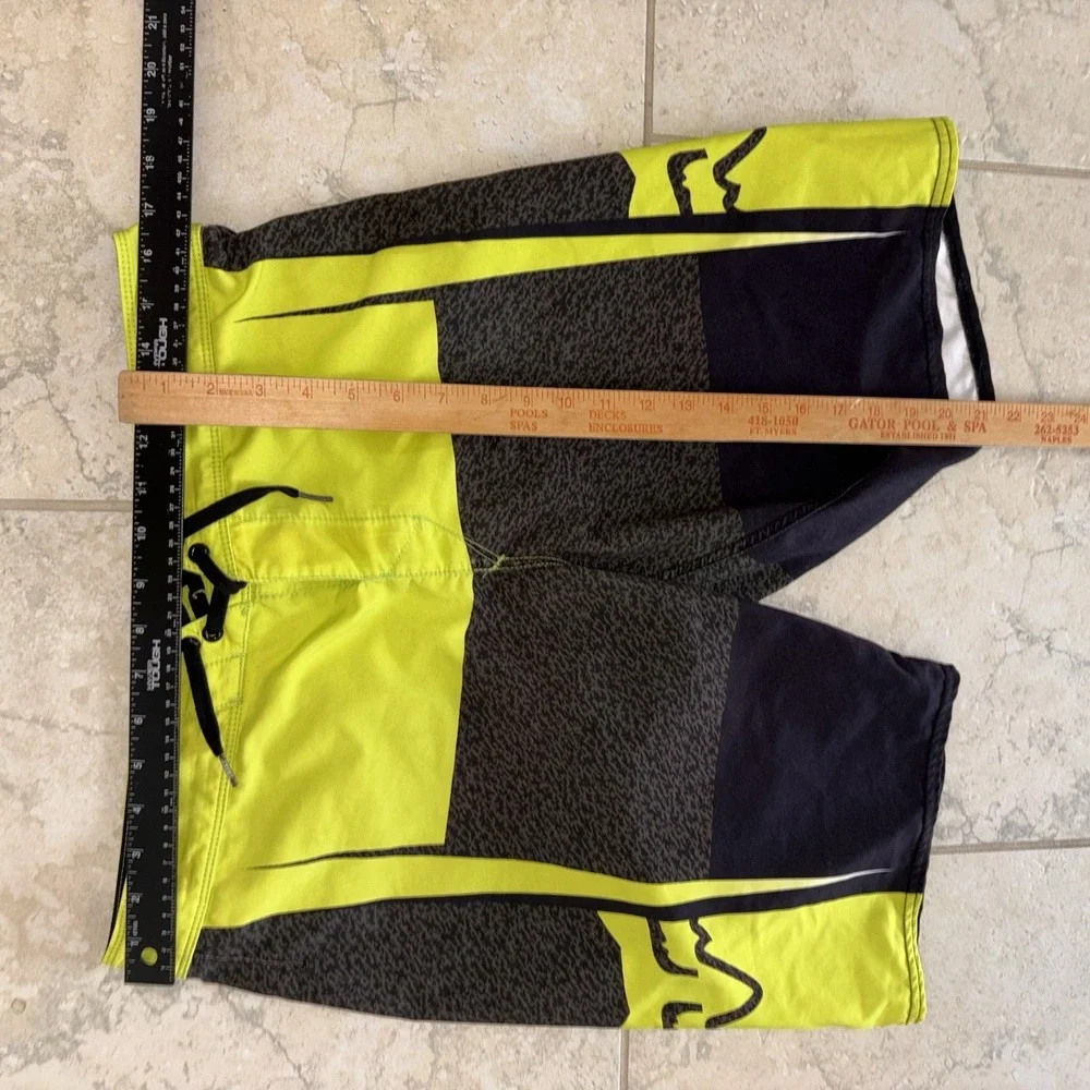 Fox Racing Men's Board Shorts Swim Trunks Size 32 Neon Yellow Grey MX SX Racing